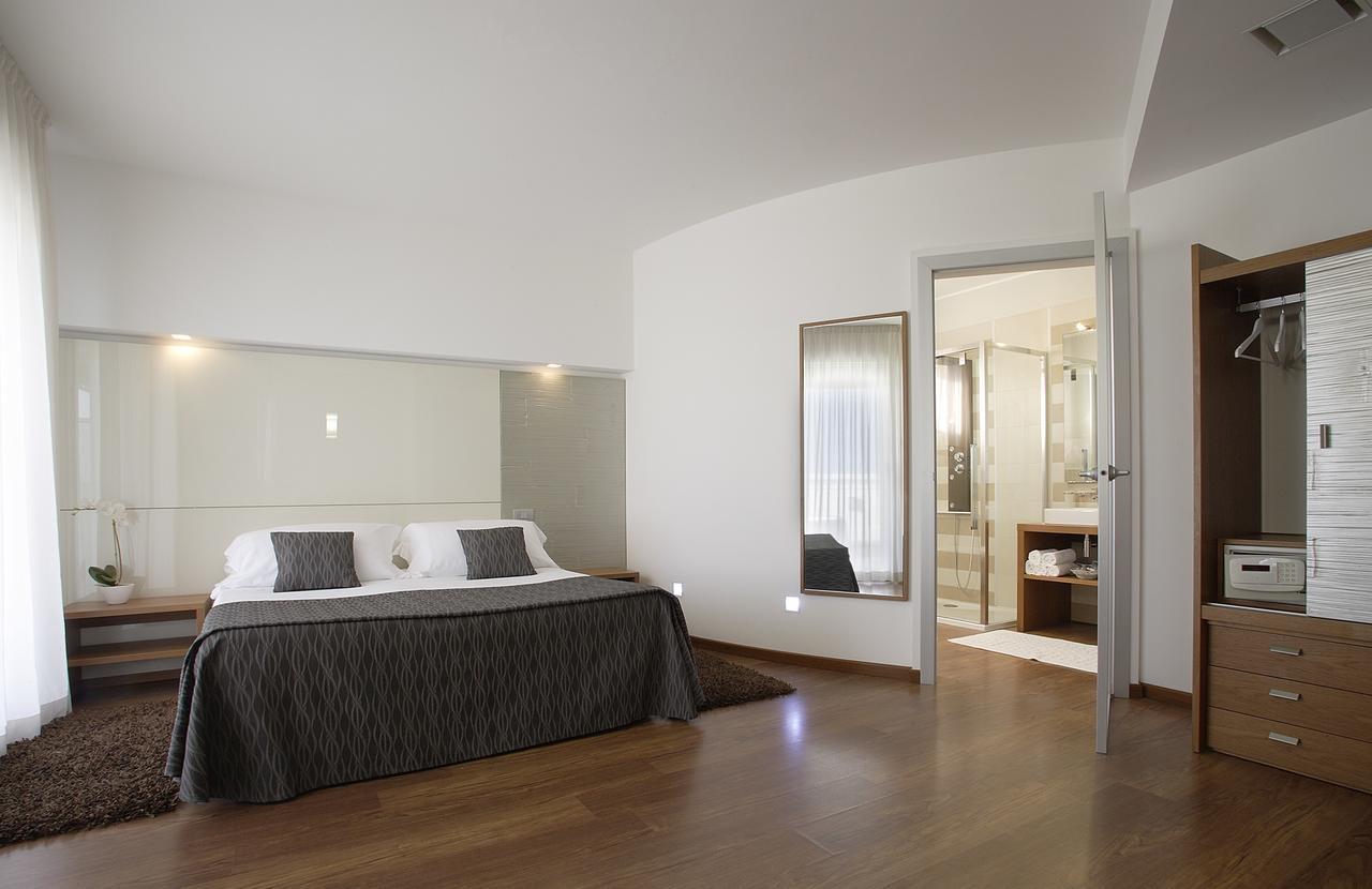 Park Hotel Ermitage Resort & Spa リド・ディ・イエゾロ エクステリア 写真
