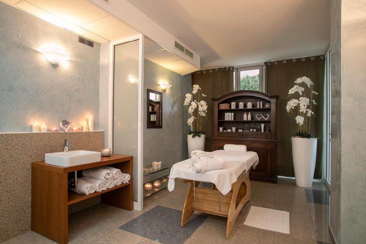 Park Hotel Ermitage Resort & Spa リド・ディ・イエゾロ エクステリア 写真