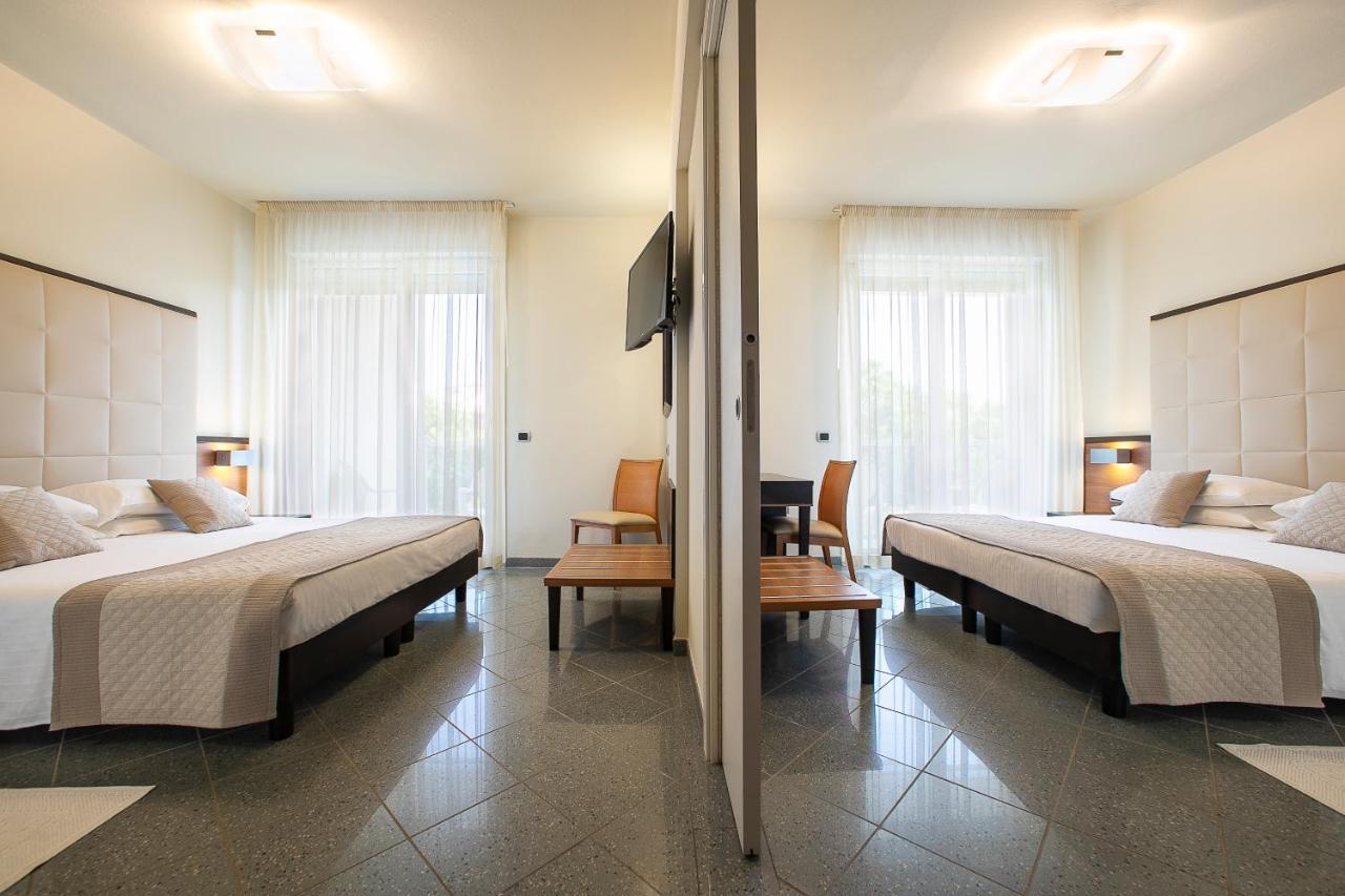 Park Hotel Ermitage Resort & Spa リド・ディ・イエゾロ エクステリア 写真
