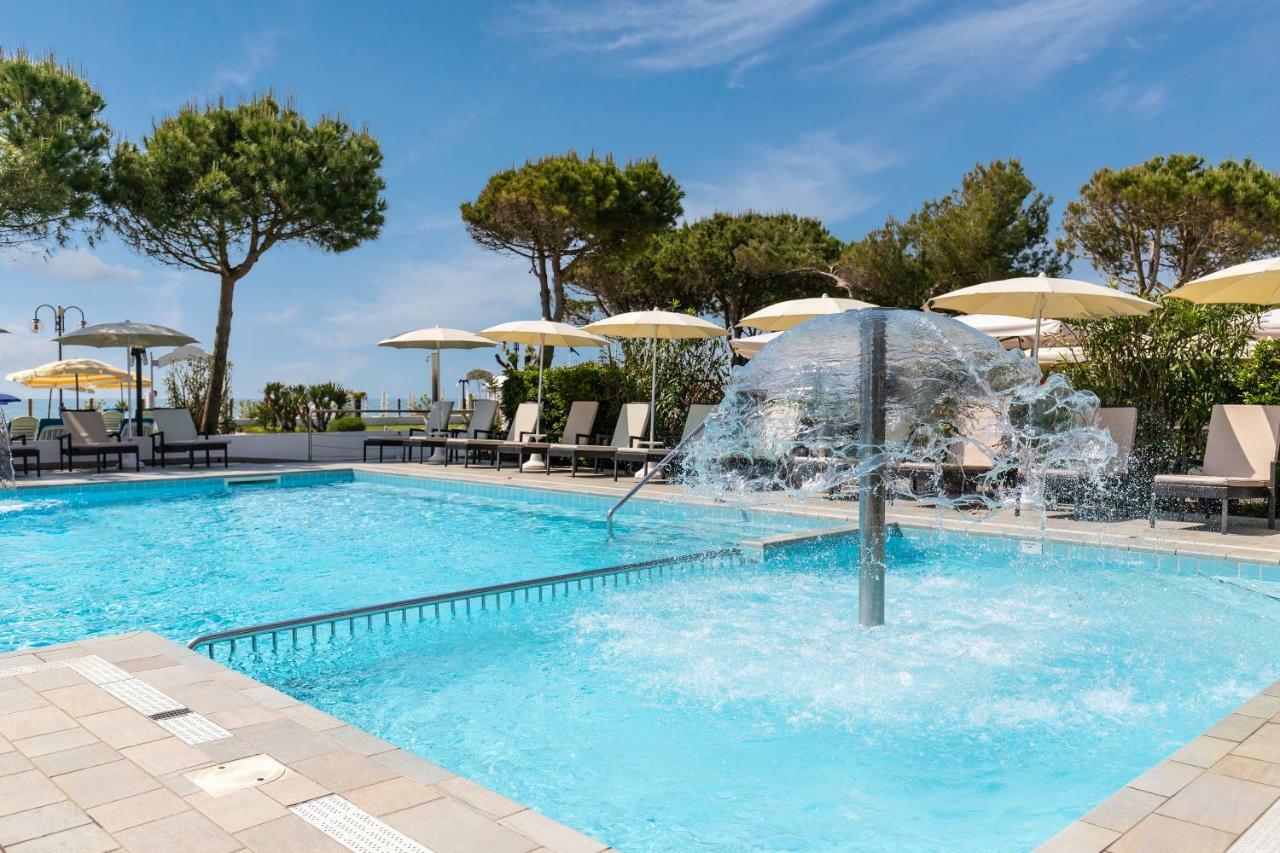Park Hotel Ermitage Resort & Spa リド・ディ・イエゾロ エクステリア 写真