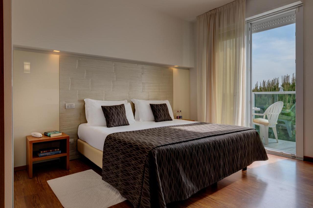 Park Hotel Ermitage Resort & Spa リド・ディ・イエゾロ エクステリア 写真